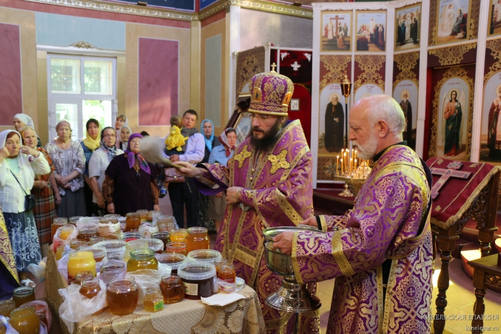 2017.08.14 Литургия в г. Кинель