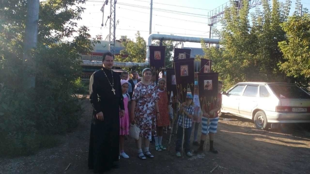 детский крестный ход (8)